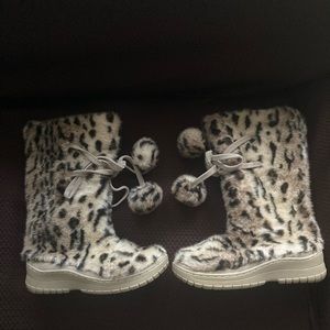 Colin Stuart Leopard Boots